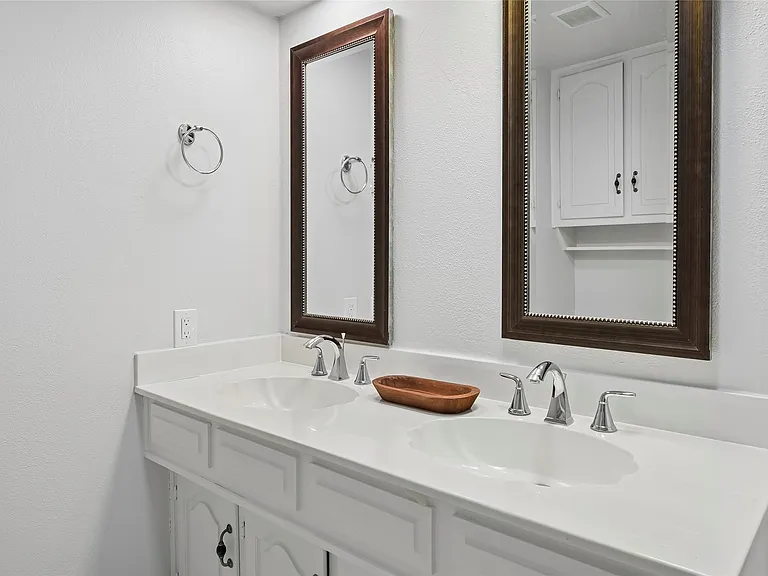 10504 Berry Knoll Dr — Photo 13