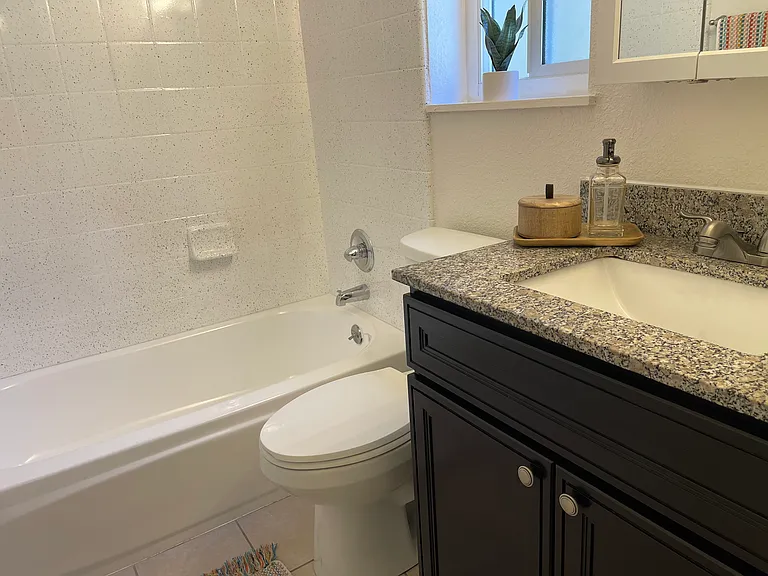 1580 Hollenbeck Ave — Photo 9