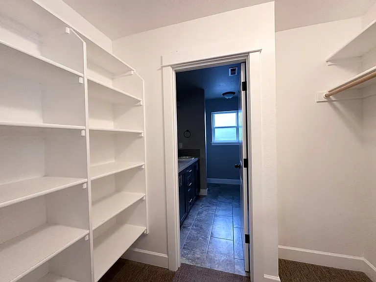 4337 N Hunt St — Photo 16