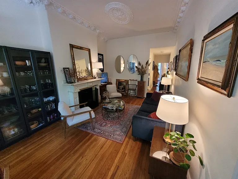 30 Holyoke St #2 — Photo 2