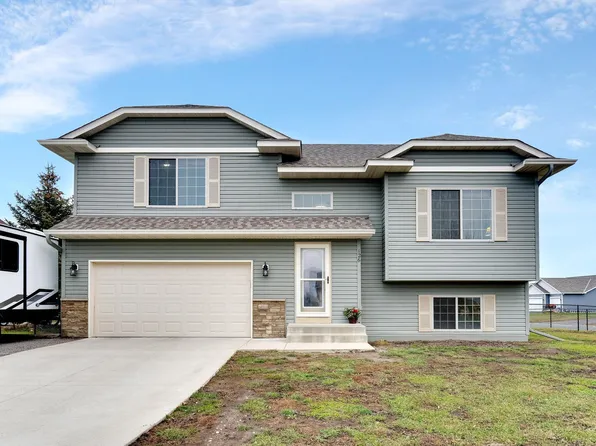 126 Summerfield Dr, Waverly, MN 55390