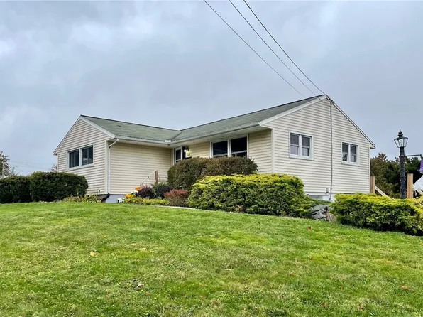 109 Harts Hill Ter, Whitesboro, NY 13492