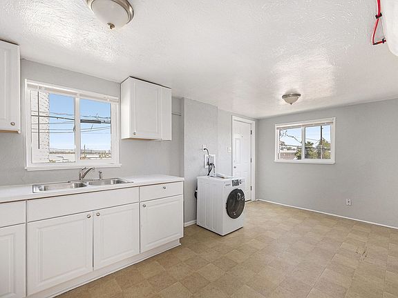 4th image of 4 W Arkansas Ave #6