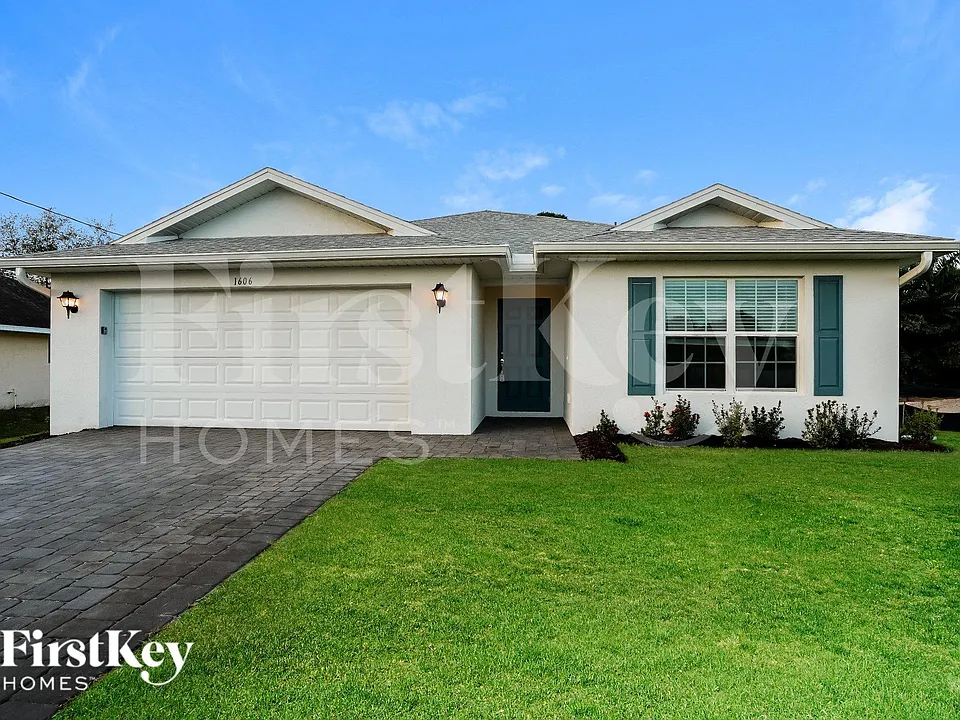1606 NE 35th Ter