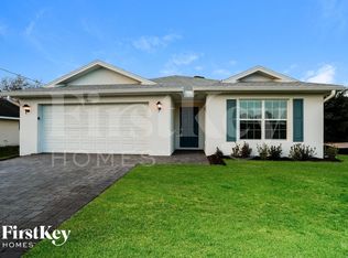 1606 NE 35th Ter, Cape Coral, FL 33909