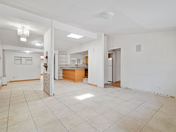 4th image of 1199 Blazingwood Dr