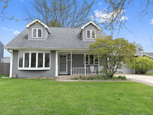 494 Shenandoah Trl, Elgin, IL 60123