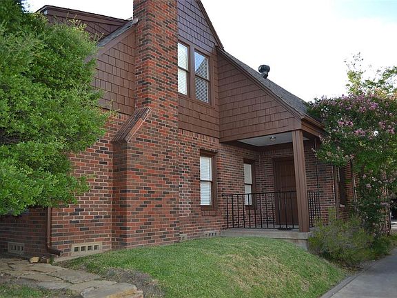 3rd image of 3700 Bellaire Dr N