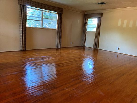 5th image of 3709 Labadie Dr
