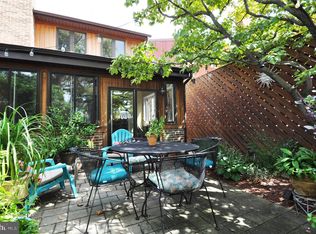 6 Servan Ct, Wilmington, DE 19805