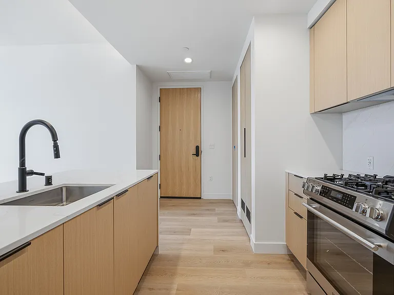 Kaia — Photo 121