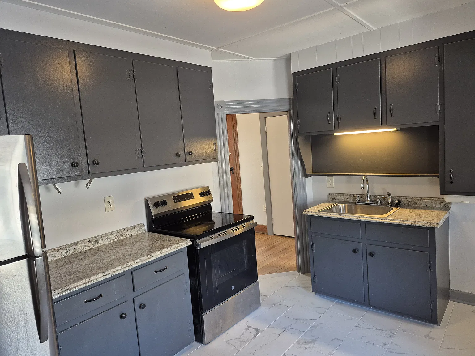 65 Mathewson Street — Photo 1