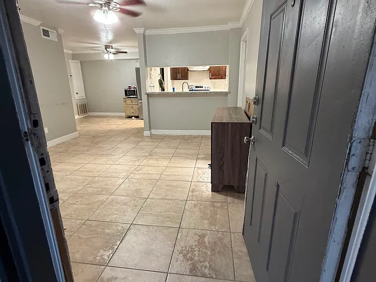 7200 Clarewood Dr #1607 — Photo 2