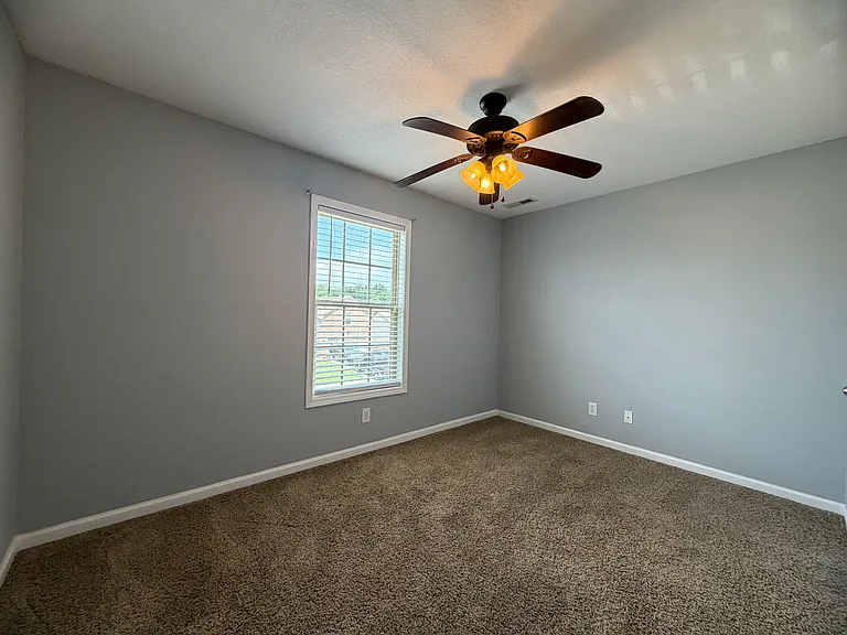 2525 Centerstone Cir — Photo 36