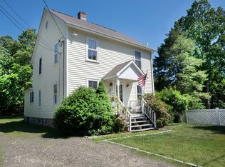 160 Summer St, New Canaan, CT 06840