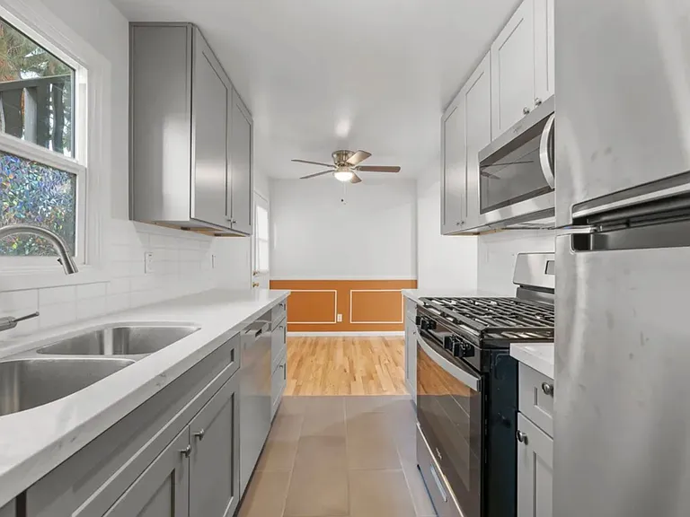 Charming 1 & 2 Bedrooms on the Chandler Bike Path — Photo 58