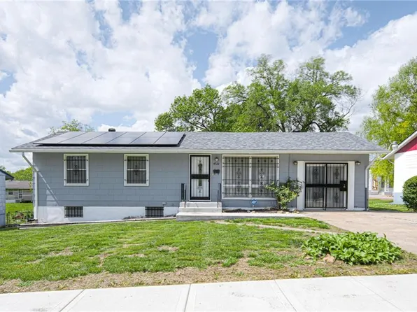 4922 E 41st St, Kansas City, MO 64130