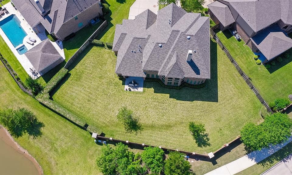 1st image of 5702 Artesian Park
