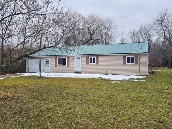 5035 Burma Rd, Smiths Creek, MI 48074