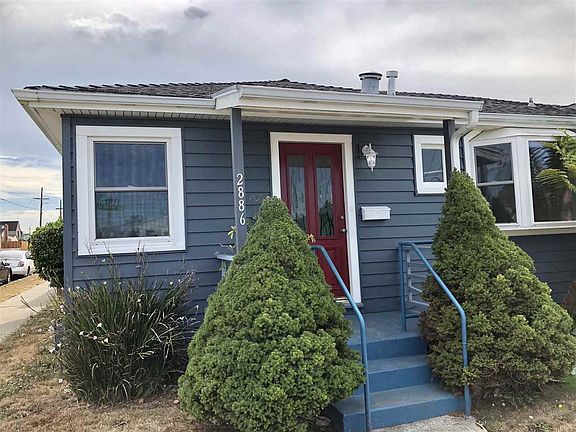 3rd image of 2886 Andrade Ave
