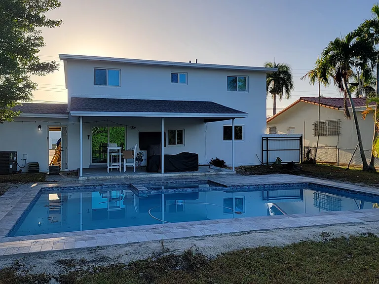 9240 NW 12th Ave — Photo 3