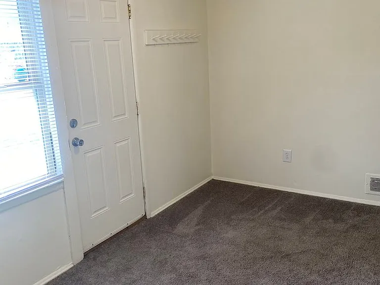 4144 Airport Rd — Photo 8