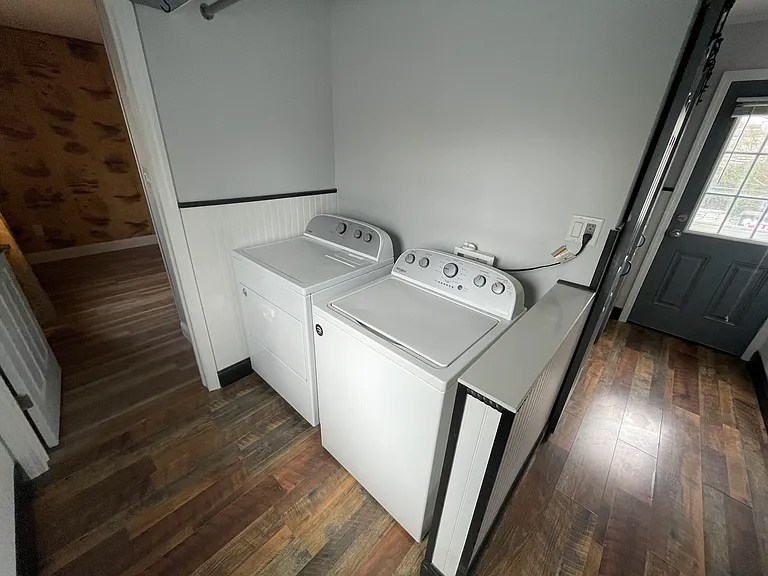 3 Laurel Rd W — Photo 8