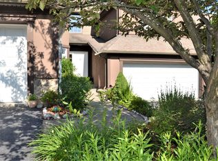 73 Bracken Hill Rd, Hamburg, NJ 07419