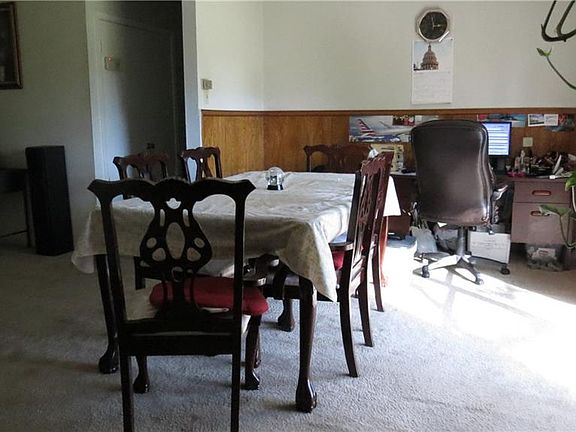 5th image of 430 E Mona Ave