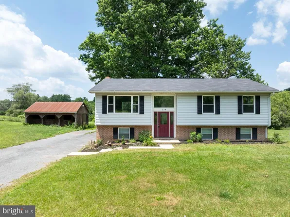 379 Mountain Back Rd, Spring Mills, PA 16875