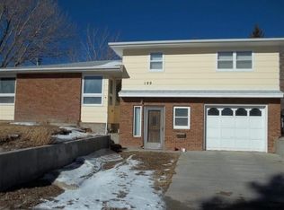 199 Los Altos Dr, Rawlins, WY 82301