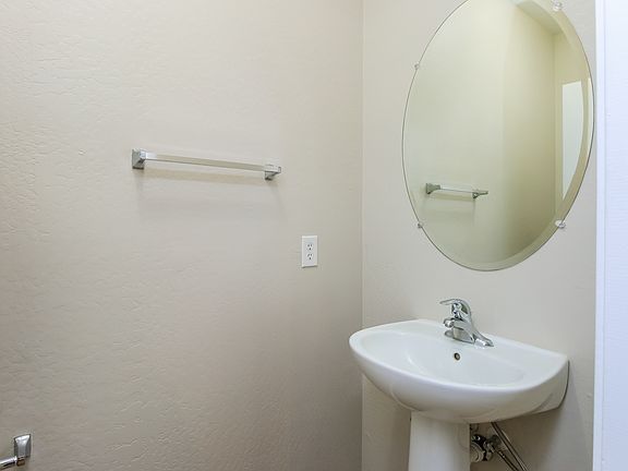2nd image of 4113 E Tulsa St