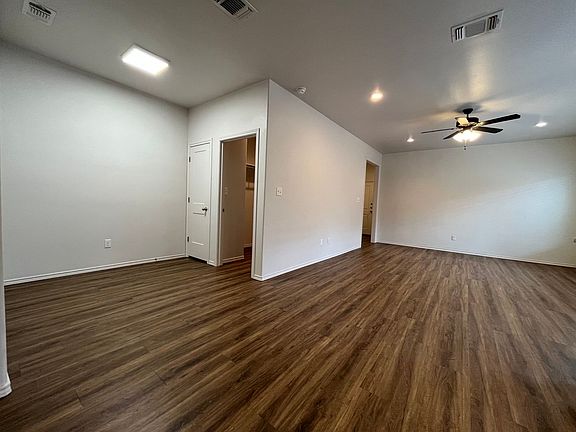4th image of 3421 49th St #A