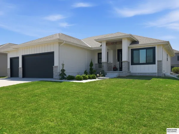 4308 S 218th Ave, Elkhorn, NE 68022