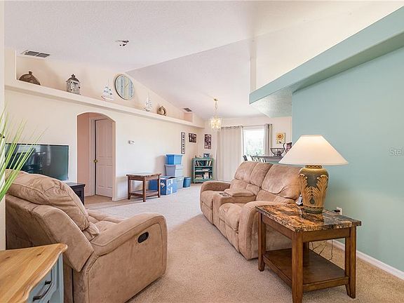 4th image of 5845 W Meadowpark Ln