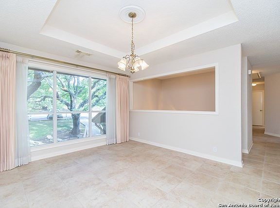 2nd image of 110 Crestview Dr