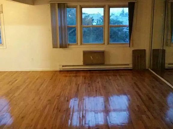 5th image of 214-09 23rd Ave.