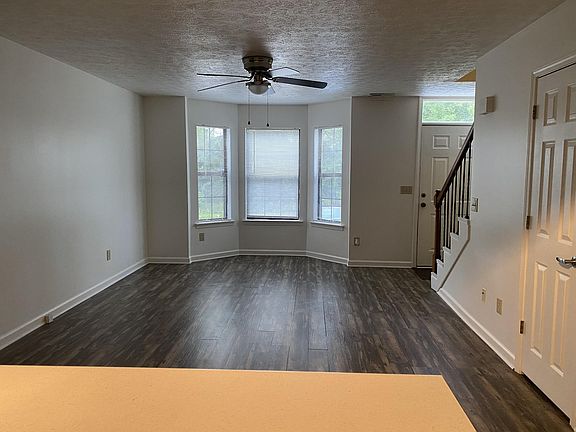 4th image of 602 Independence Ct #602