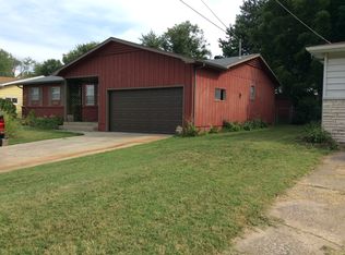 2924 E Bergman St, Springfield, MO 65802