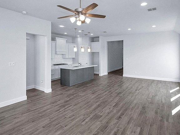 5th image of 42624 Mystery Ln