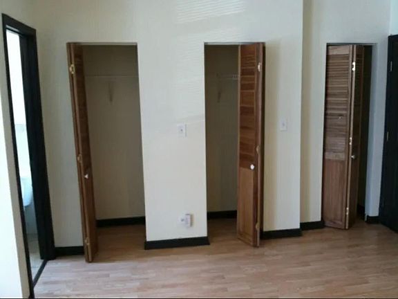 3rd image of 7254 S Jeffery Blvd APT 206