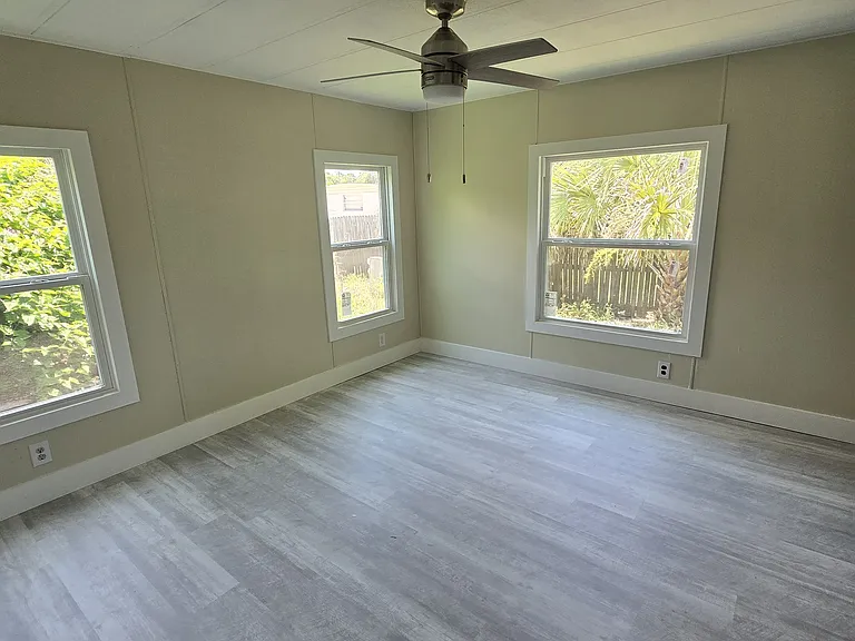 6530 Sutherland Ave — Photo 9
