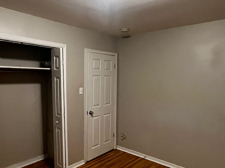 4016 Maple St — Photo 16