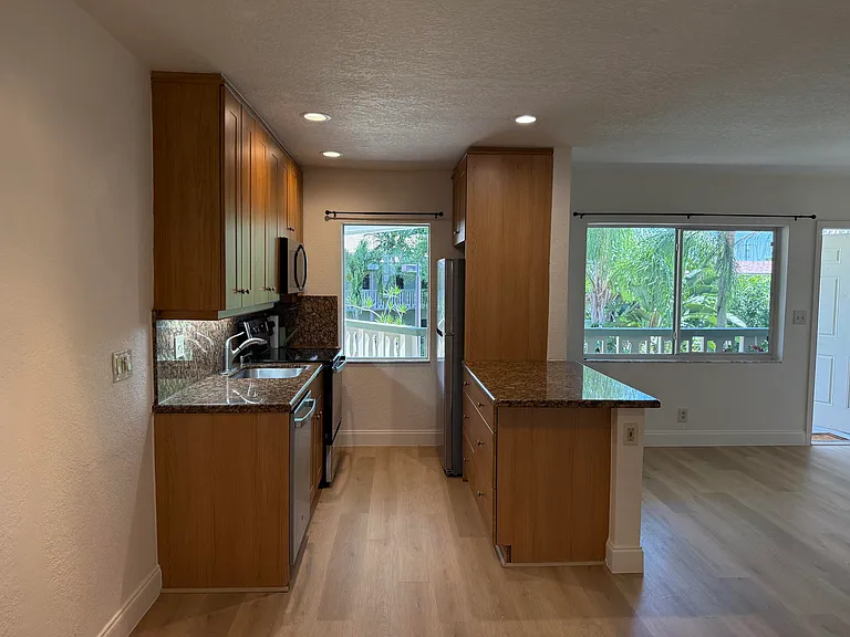 1423 Holly Heights Dr #13 — Photo 5
