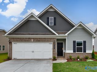 177 Lincoln Gray Cir, New Market, AL 35761