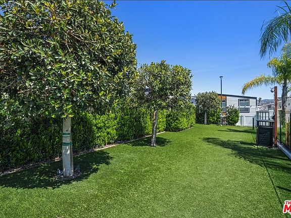 3rd image of 8250 Lankershim Blvd #140