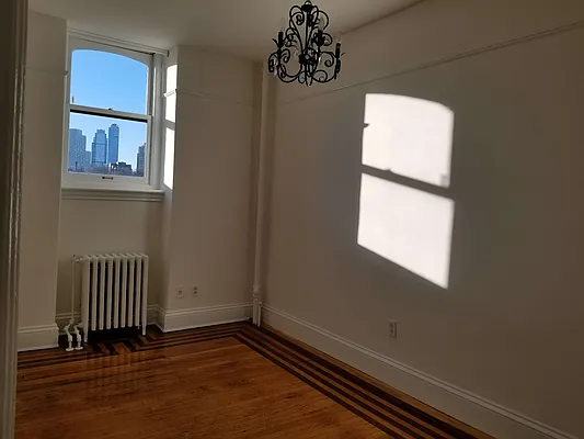 Rented by Brownstone Property Group | media 16