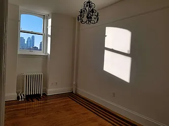 Rented by Brownstone Property Group