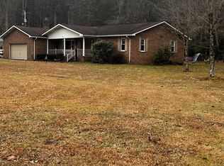3613 Coal River Rd, Arnett, WV 25007