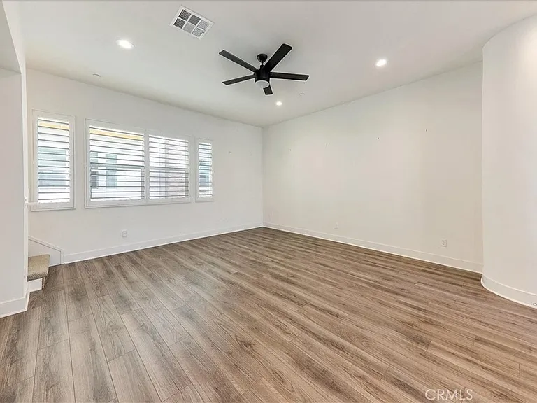 987 E Mason Ln #129 — Photo 17